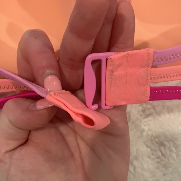 NWOT-Victoria’s Secret ombré halter tie bikini top - Picture 12 of 15